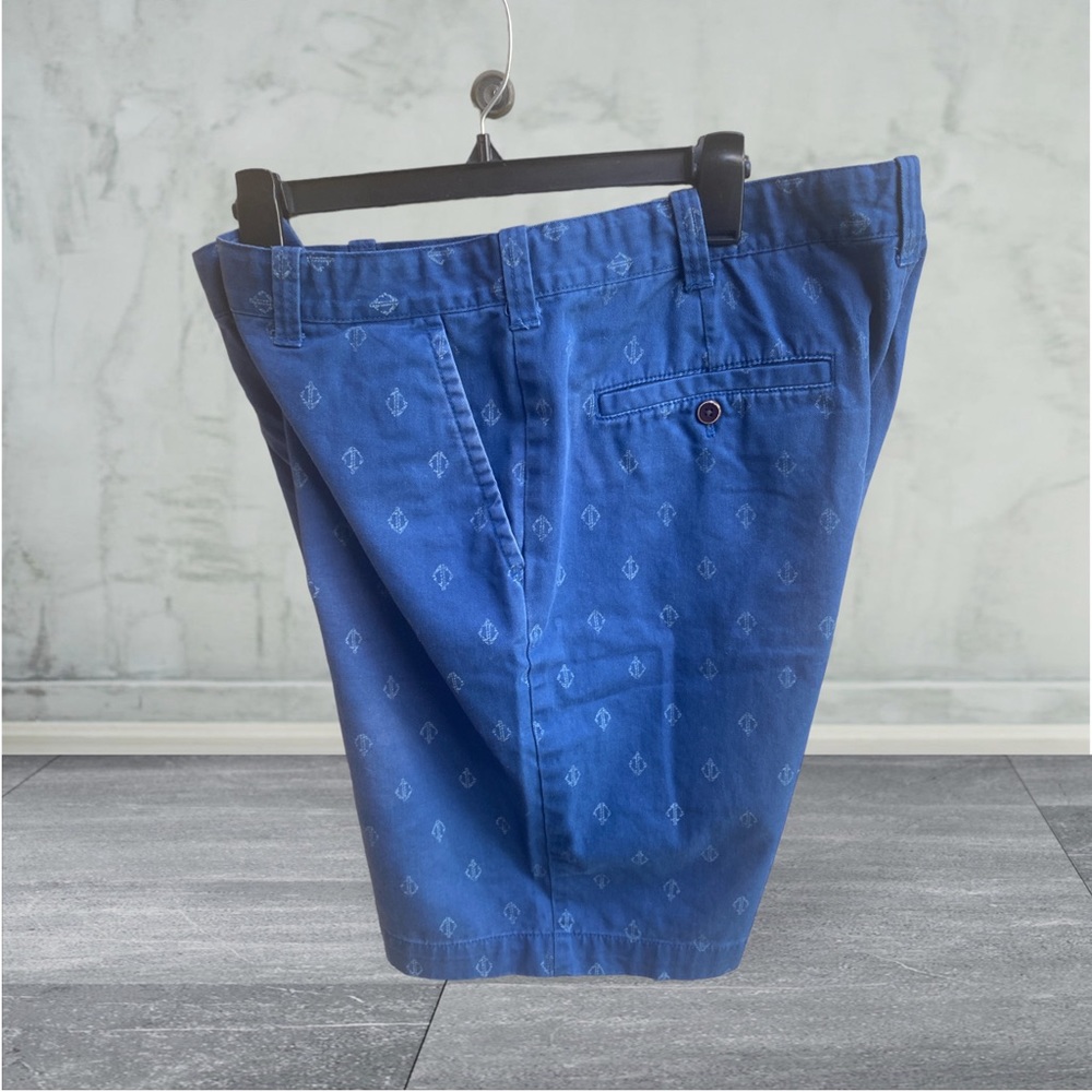 GH Bass&Co. Men’s Navy Blue Shorts w/ Anchors Vintage. Flat front.Sz.38